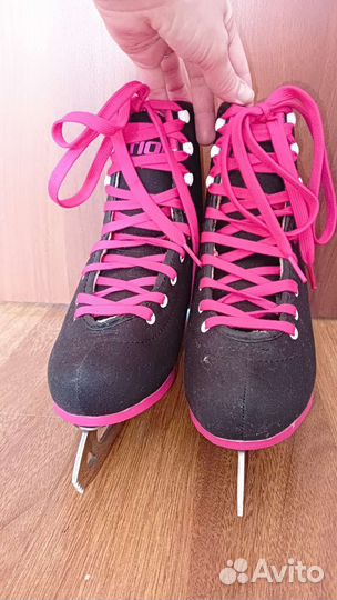 Фигурные коньки женские 39