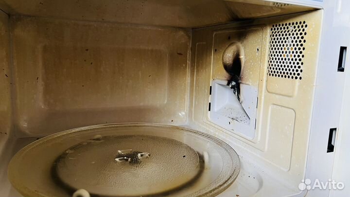 Микроволновая печь Candy