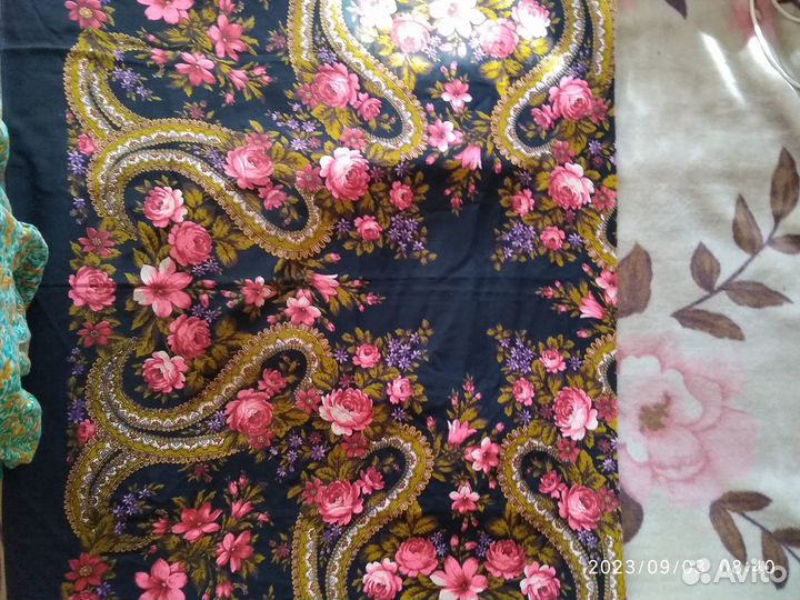 Неполный павловопосадский платок СССР