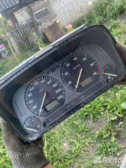 Приборная панель