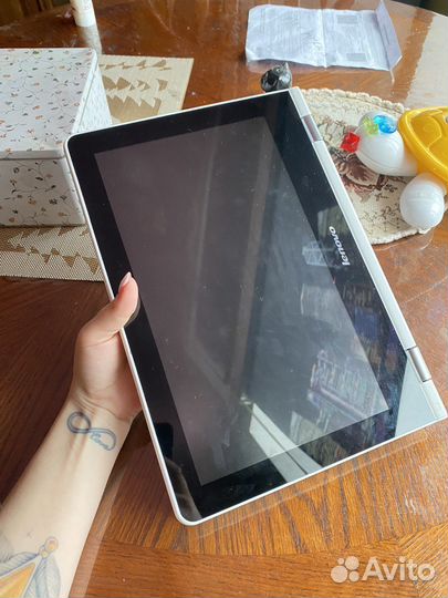 Lenova yoga 300 11ibr