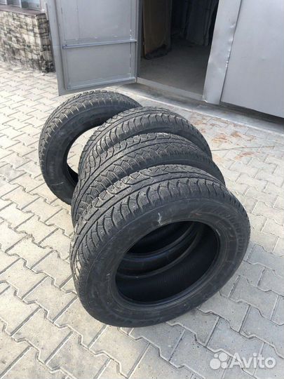 Bridgestone Ice Cruiser 7000 225/65 R17 106T