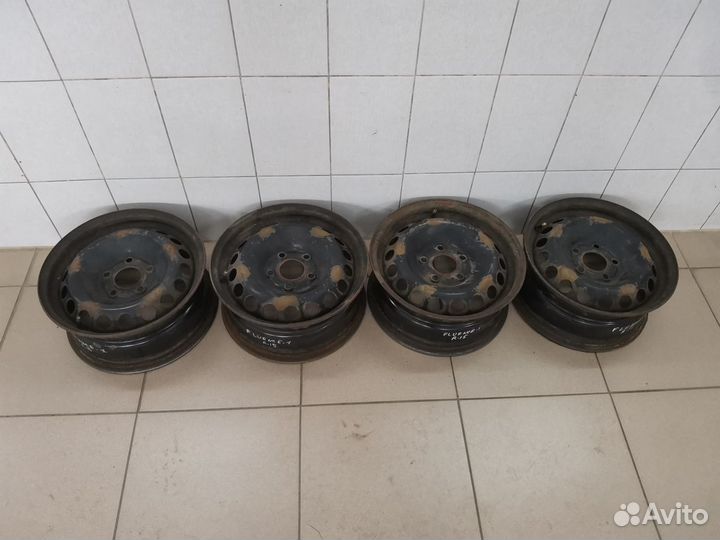 4 штампованных диска Renault R15 J6,5 5/114,3