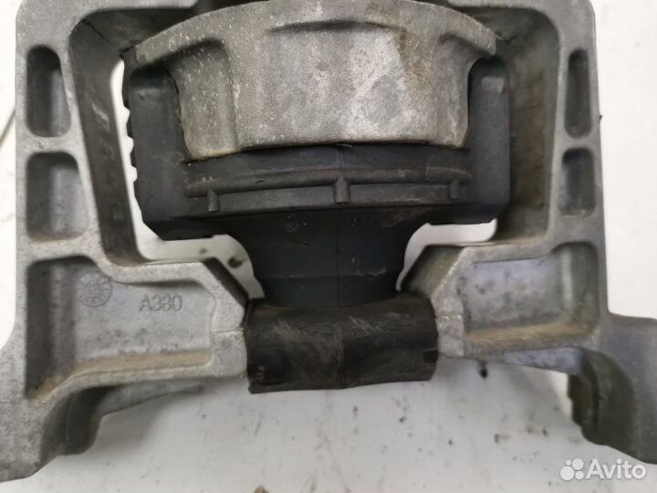 Подушка двигателя Ford Focus седан pnda 2012