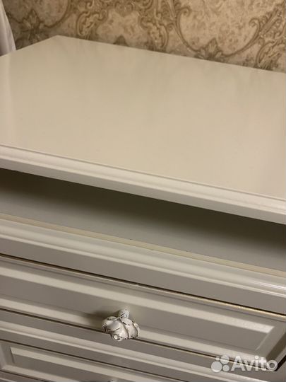 Комод, 2 тумбы, кровать