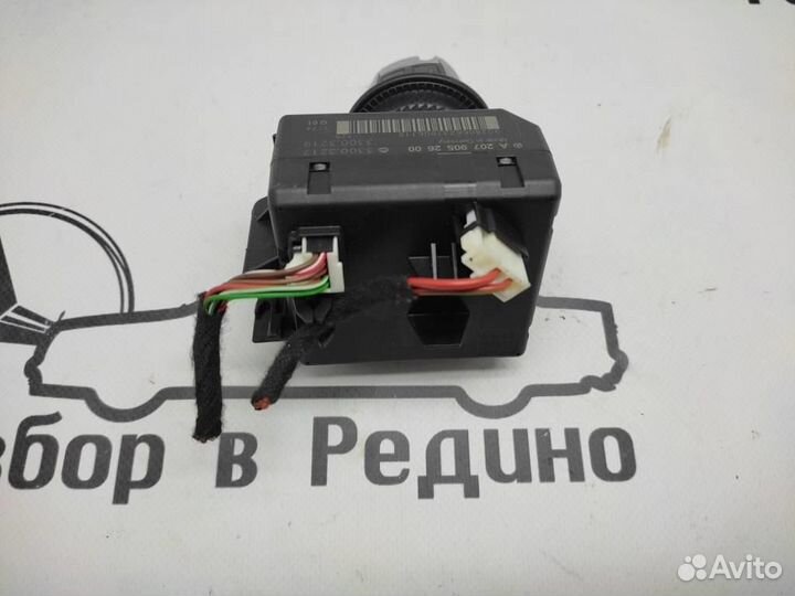 Замок зажигания w204 C-class 271.820 05.2011