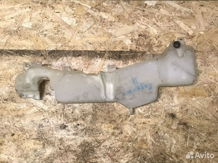 Бачок омывателя mitsubishi pajero 4