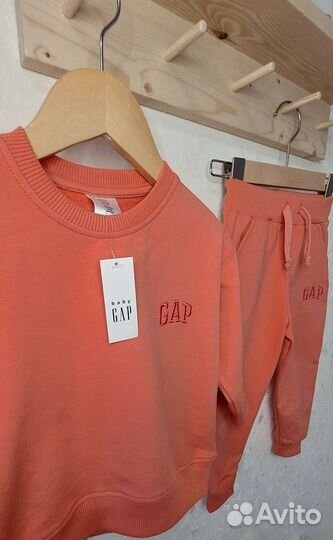 Костюм GAP на девочку новый