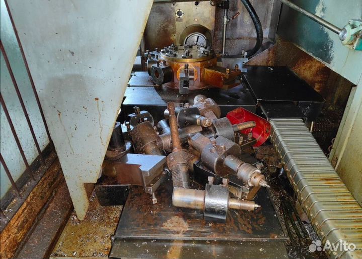 Токарный станок с чпу