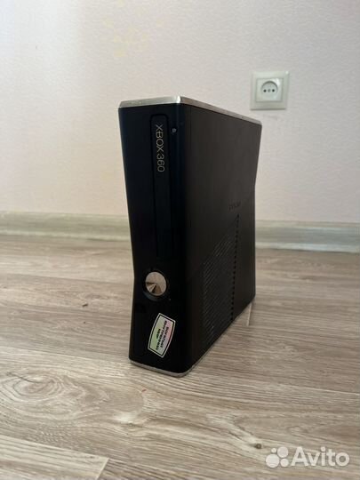 Xbox 360 slim прошитый 320gb