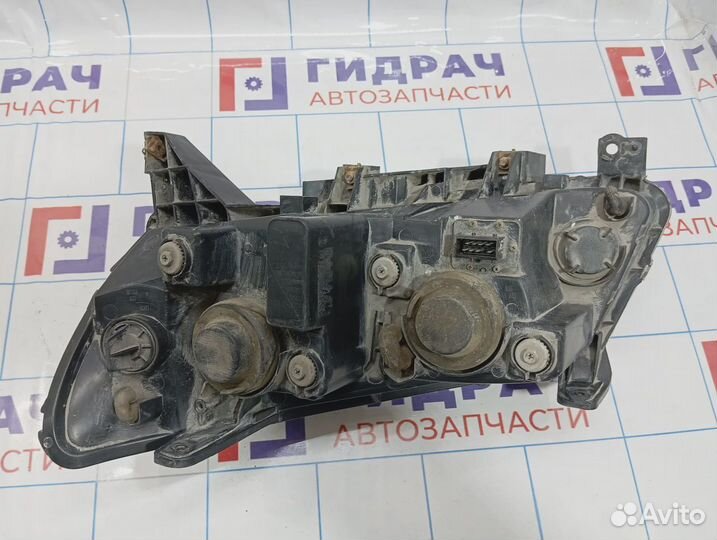 Фара правая Geely Emgrand EC7 1067001212