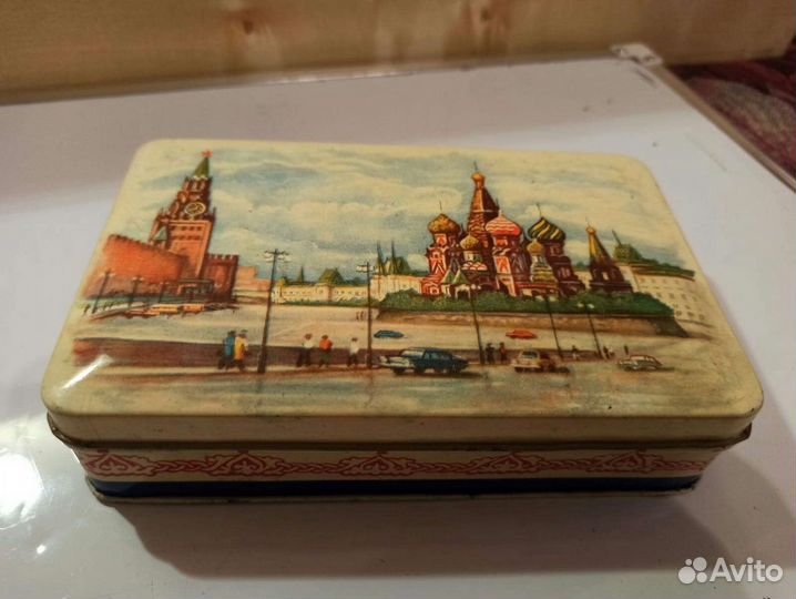 Жестяная коробка СССР