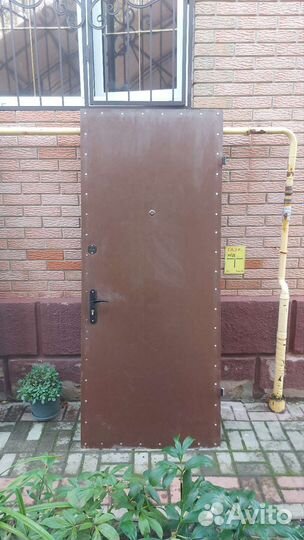 Дверь входная металлическая
