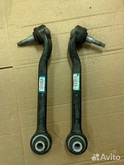 Рычаг подвески нижний передний левый