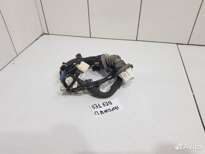 Электропроводка двери передней левой