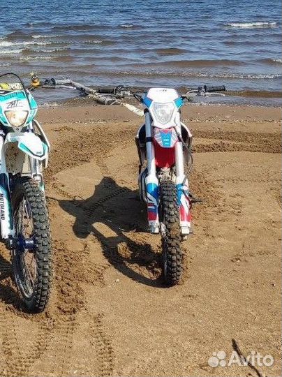 Продам питбайк Apollo DT125E