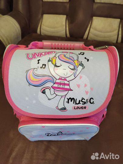 Школьный рюкзак