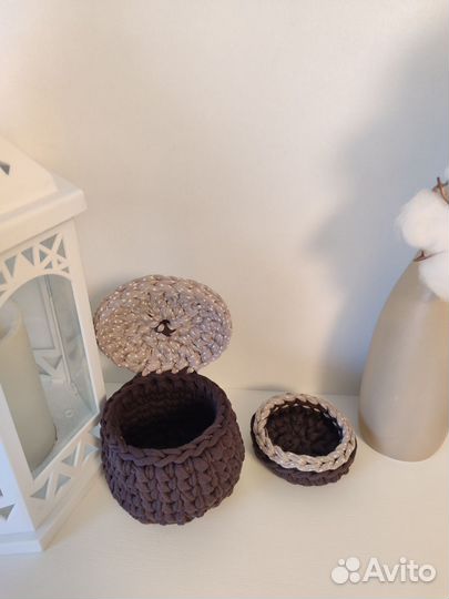 Набор вязаных корзин