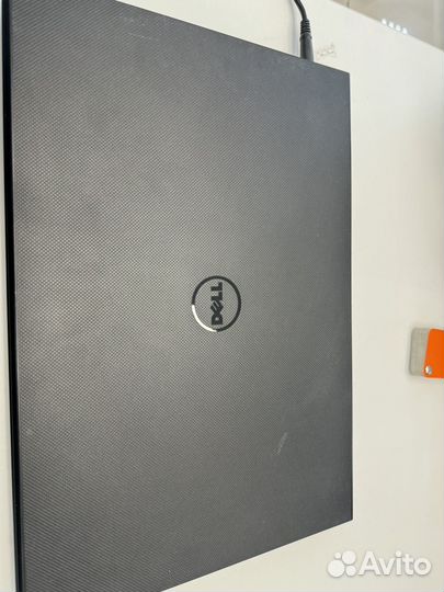 Ноутбук dell inspiron