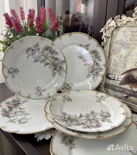 Антикварные тарелки производства М.С. Кузнецова