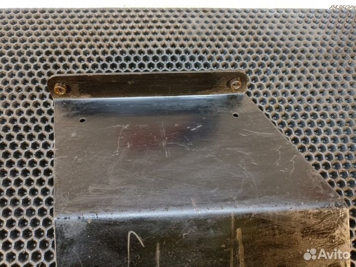 7421136073 Кронштейн крыла Renault Premium