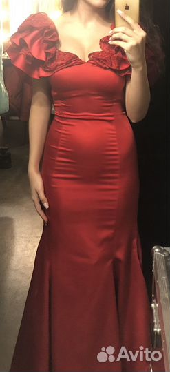 Вечернее платье
