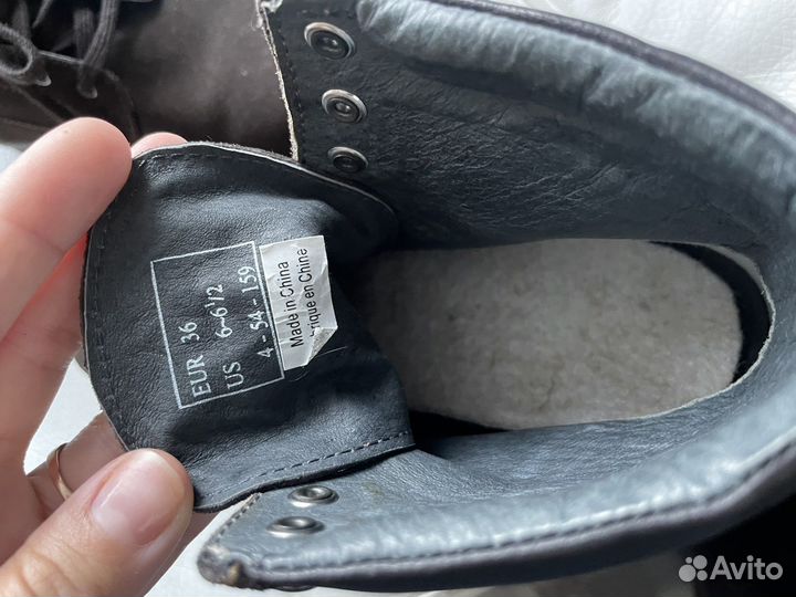 Ботинки демисезонные для девочки Swissies