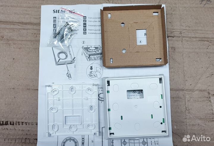 Терморегулятор Siemens RAA31