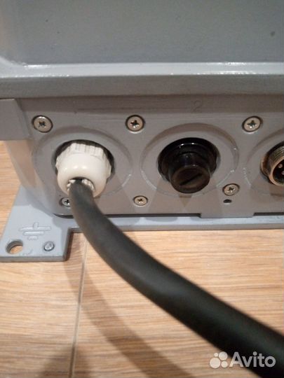 Зарядное устройство