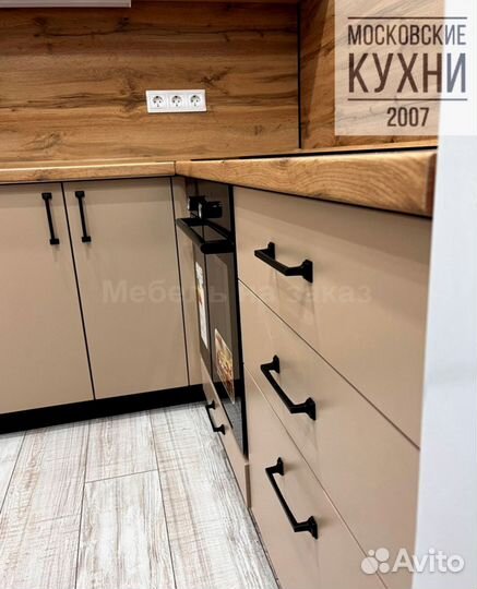 Кухонный гарнитур под ключ в Москве