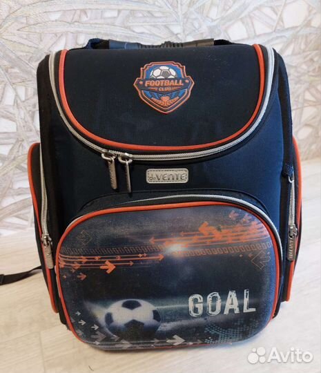 Школьный рюкзак