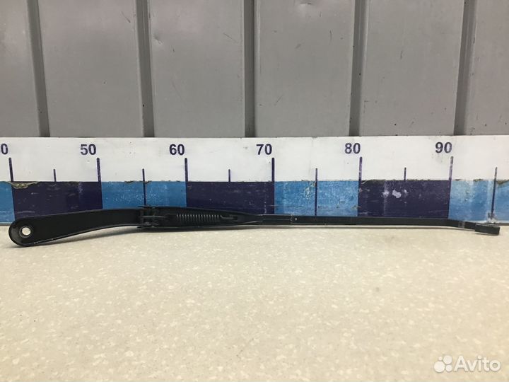 Поводок стеклоочистителя передний левый Renault Sa