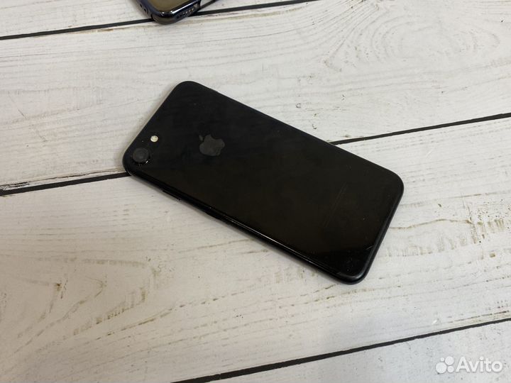 iPhone 7, 128 ГБ
