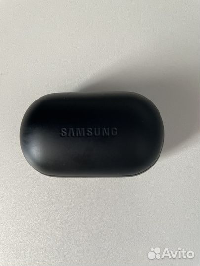 Продам наушники Samsung.Отличное состояние