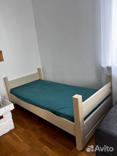 Кровать подростковая с матрасом бу выдвижной ящик