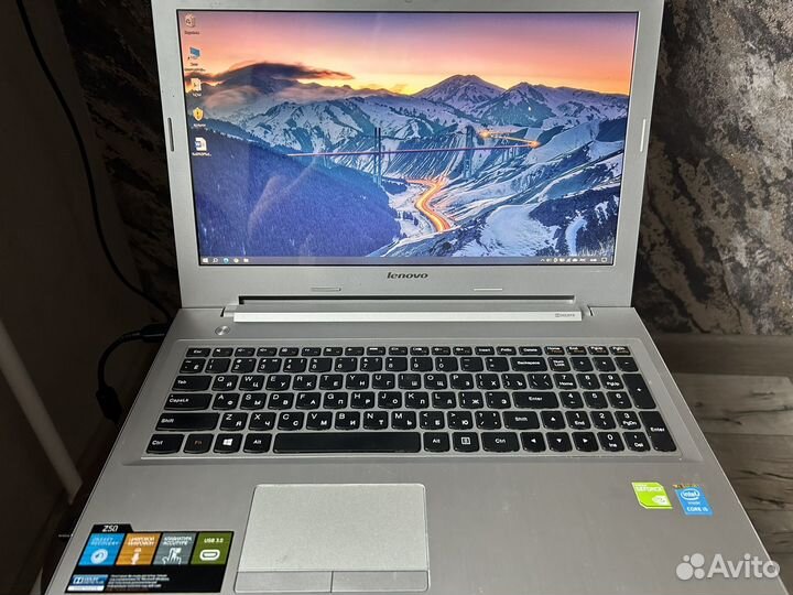 Ноутбук lenovo