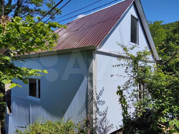 Дом 77 м² на участке 4 сот.