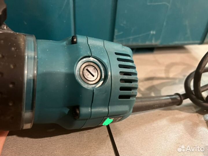 Фрезер Makita 3710 б\у