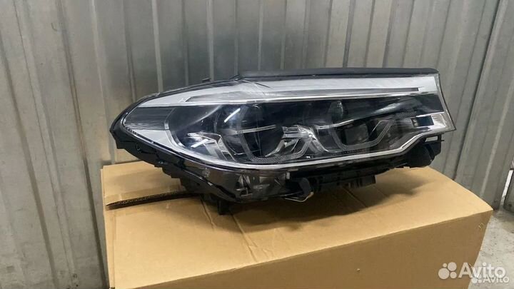 Правая фара BMW 5 Series G 30 LED Adaptive