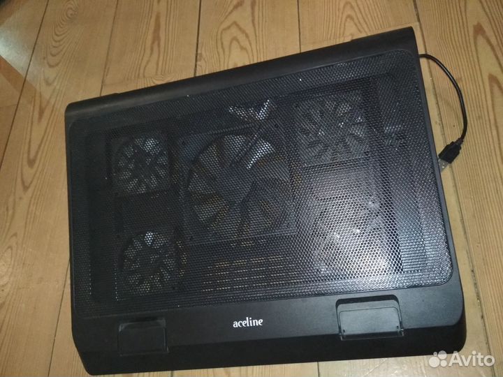 Подставка с охлаждением для ноутбука