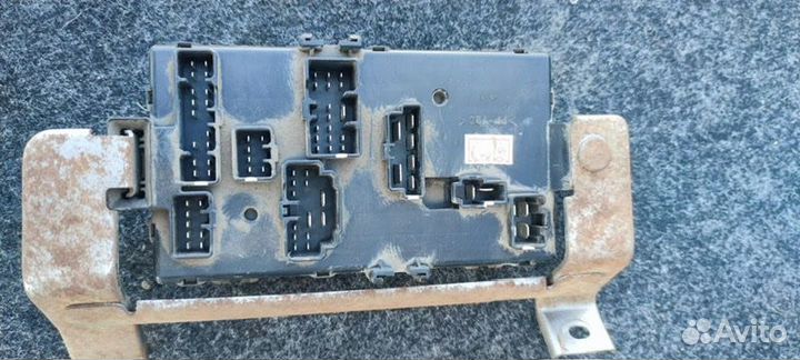 Блок предохранителей Daihatsu Storia EJ 2000