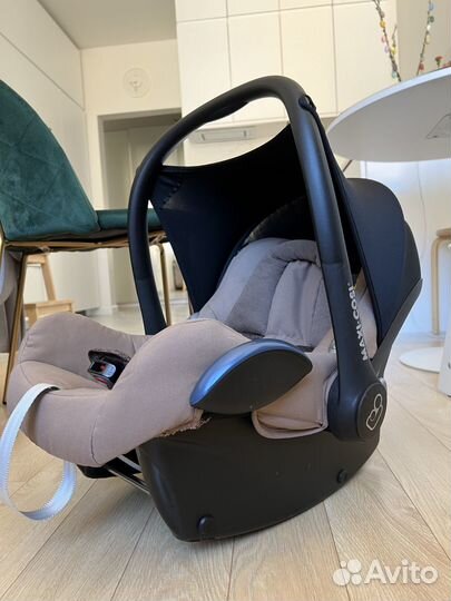 Автокресло Maxi-Cosi CabrioFix 0+ Nomad Brown