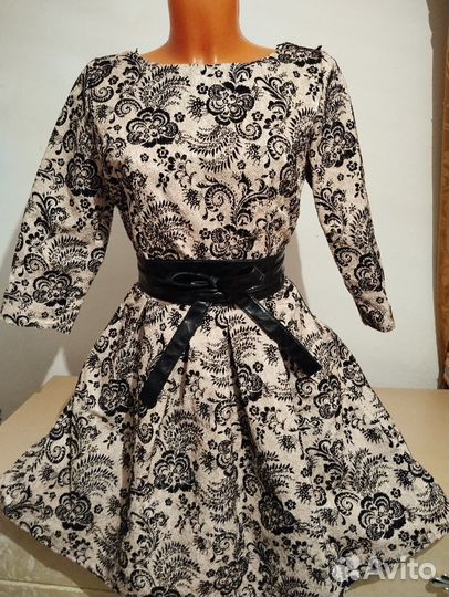 Нарядное платье