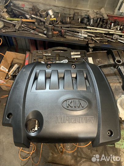 Декоративная крышка двс kia spetra спектра