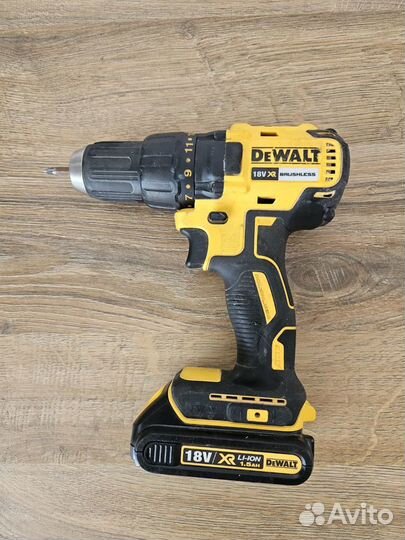 Шуруповерт Dewalt dcd 777 s2t