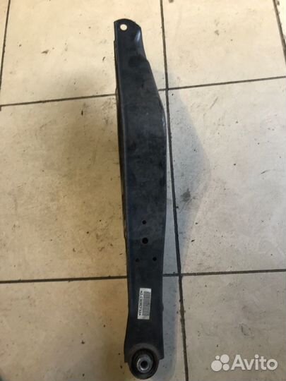 Рычаг подвески задний левый Volkswagen Passat B6