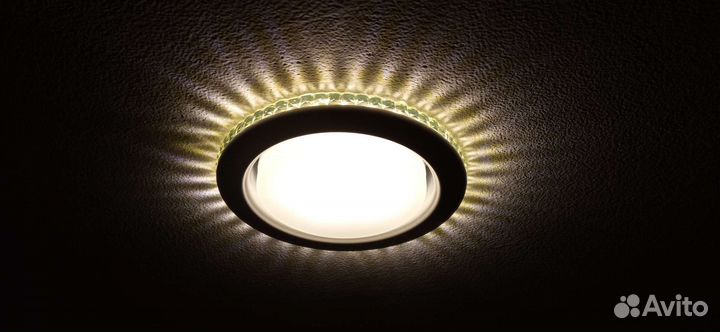 Светильник встраиваемый