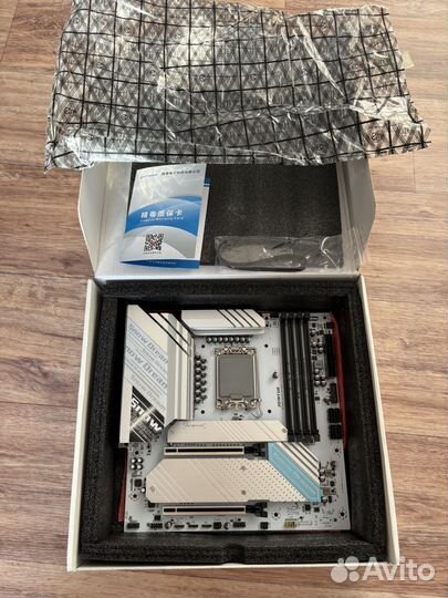 Материнская плата В760М snow dream