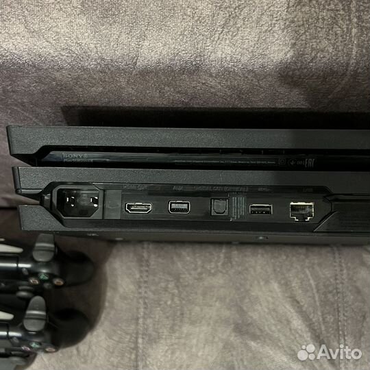 Sony PS4 Pro 1tb 2108B