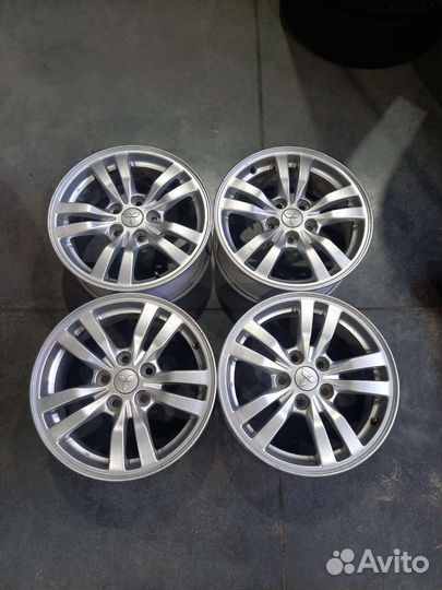 Оригинальные литые диски Mitsubishi R16